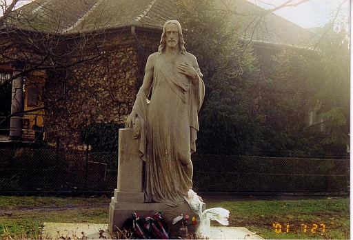 09.jpg